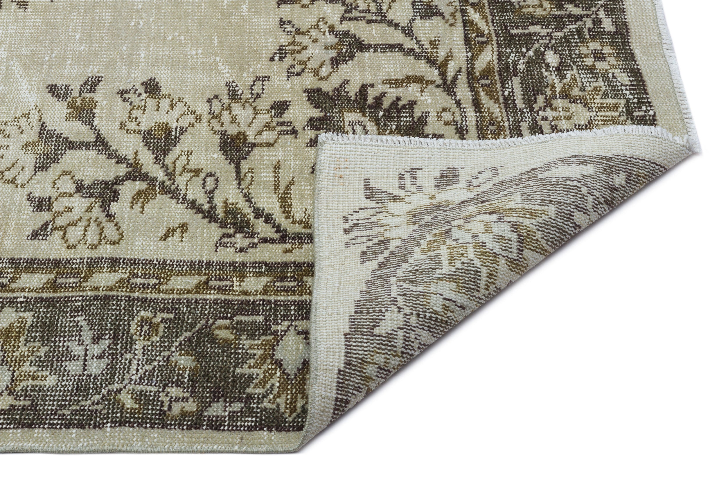 Nipoix - Vintage Medallion Rug - 5'4 X 9'1