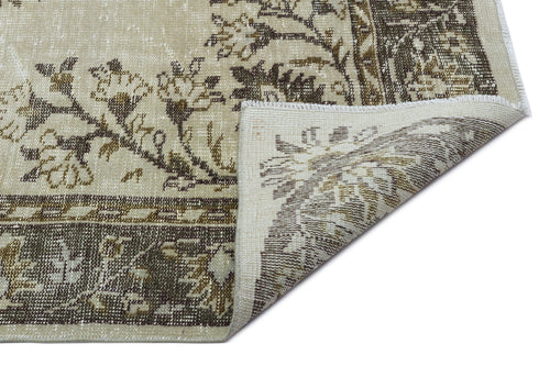 Load image 1 in gallery view. Nipoix - Vintage Medallion Rug - 5'4 X 9'1