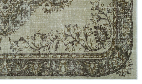 Load image 1 in gallery view. Nipoix - Vintage Medallion Rug - 5'4 X 9'1