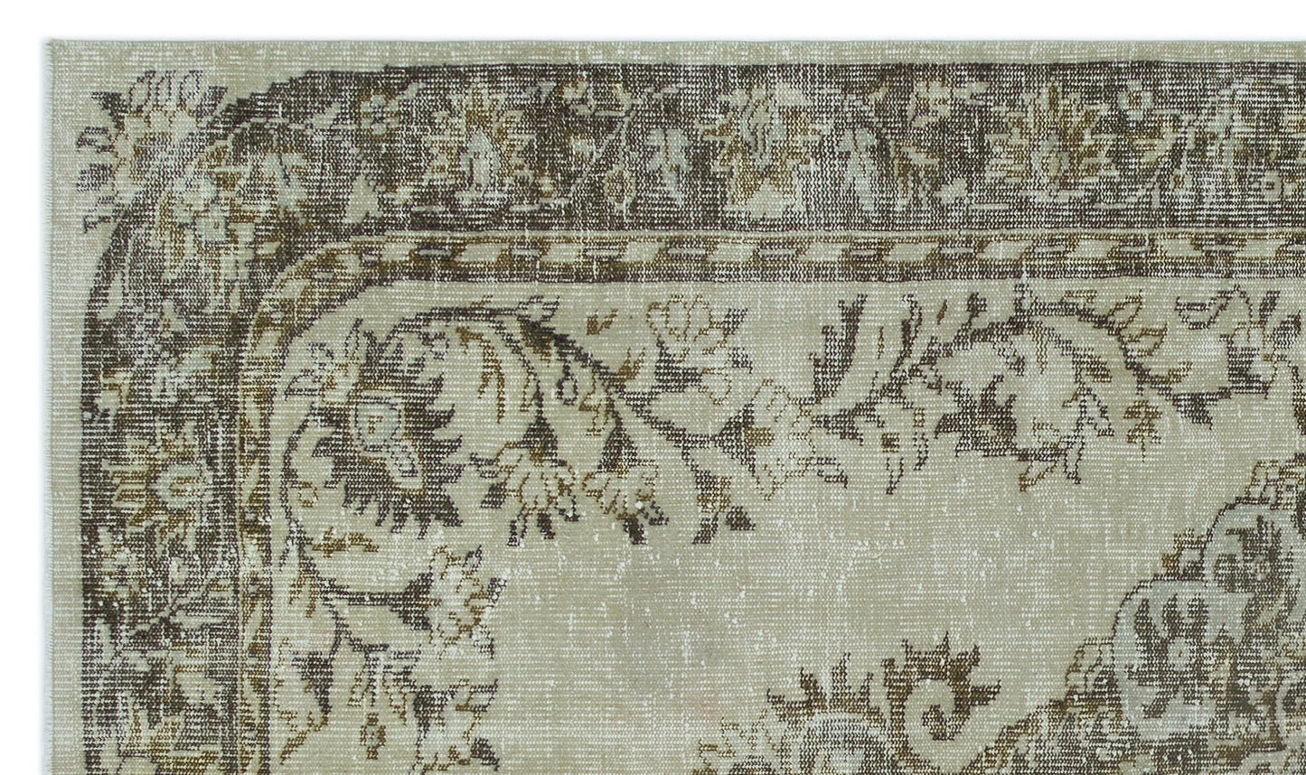 Nipoix - Vintage Medallion Rug - 5'4 X 9'1