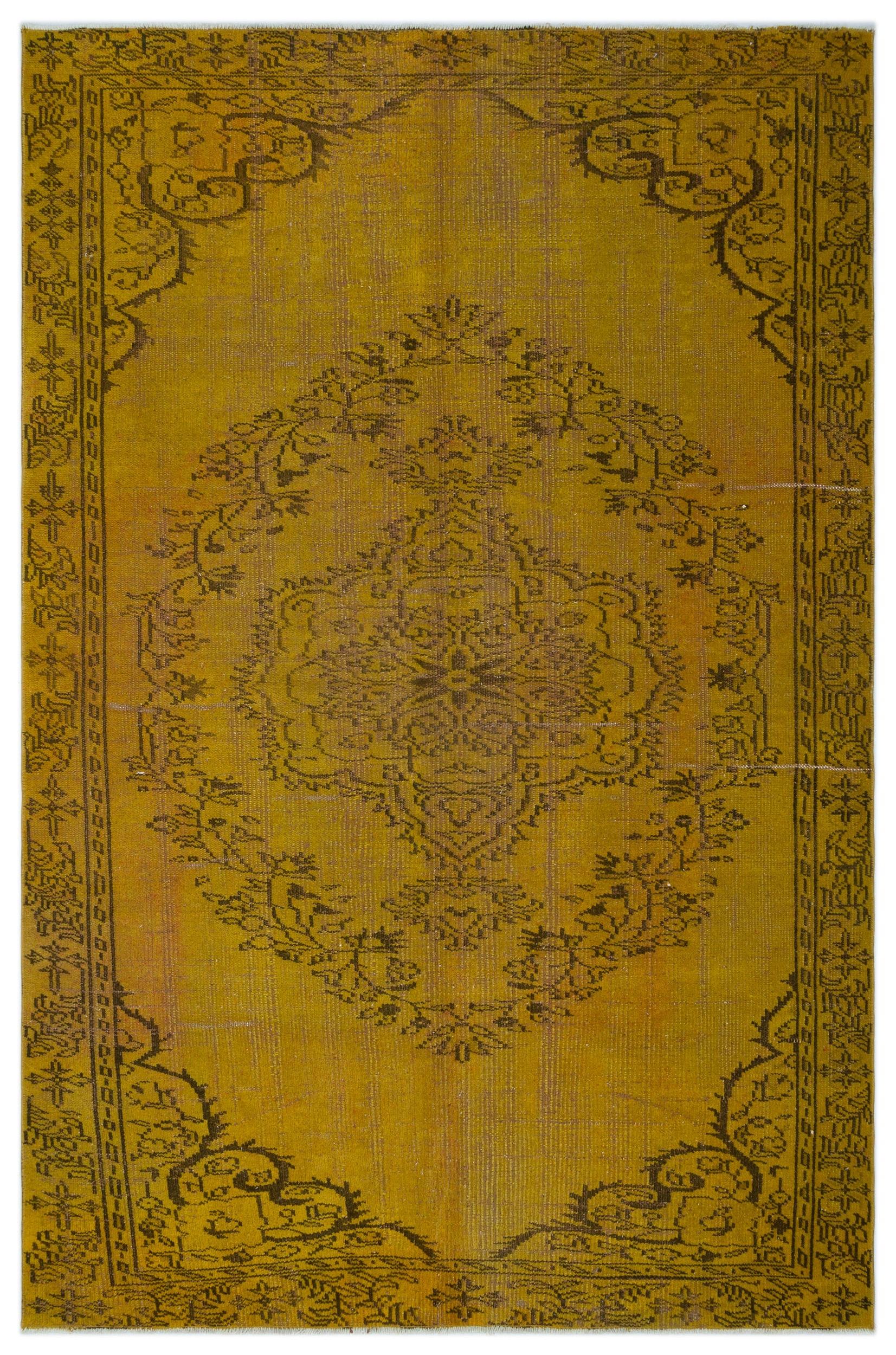 Stukeon - Vintage Medallion Rug - 5'6 X 8'5