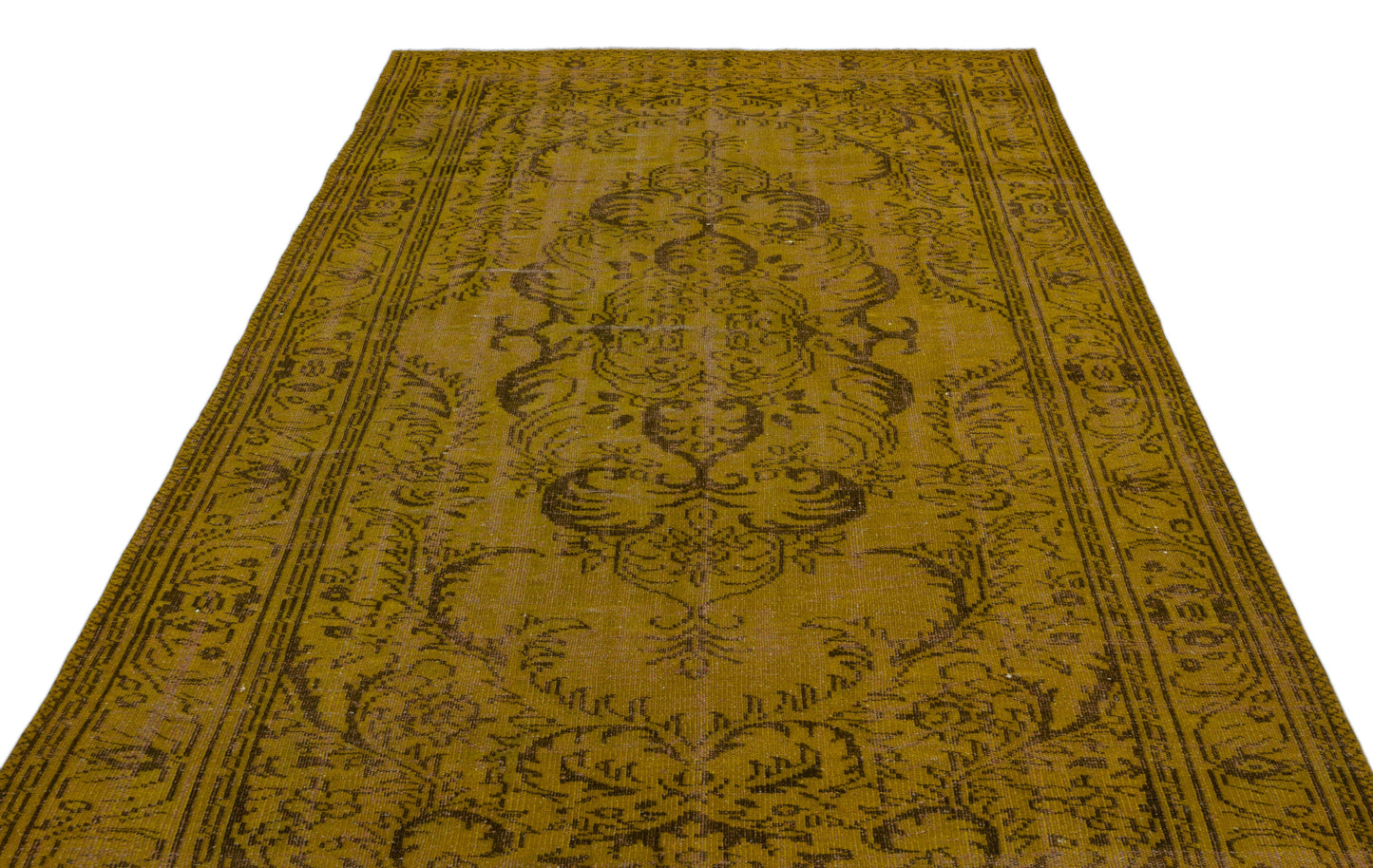 Mikasa - Vintage Medallion Rug - 6'3 X 9'10