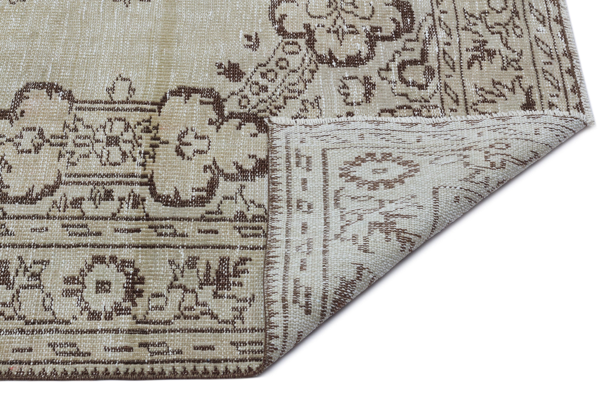 Truil - Vintage Medallion Rug - 5'1 X 8'11