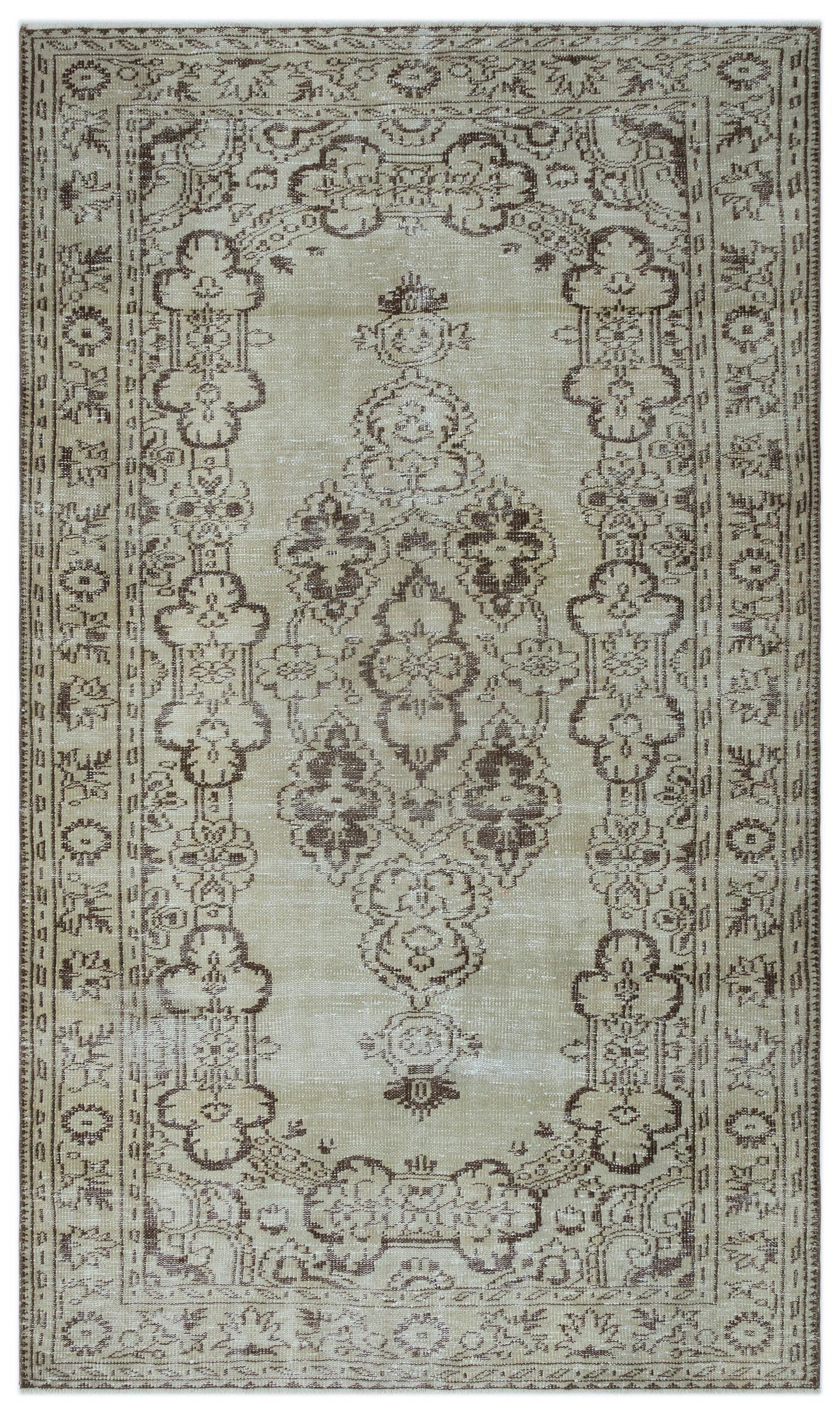 Truil - Vintage Medallion Rug - 5'1 X 8'11