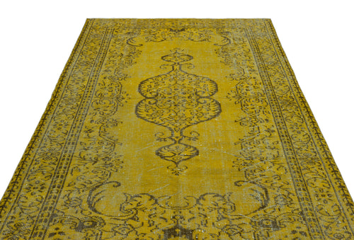 Load image 1 in gallery view. Feada - Vintage Medallion Rug - 5'10 X 9'7