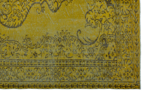 Load image 1 in gallery view. Feada - Vintage Medallion Rug - 5'10 X 9'7
