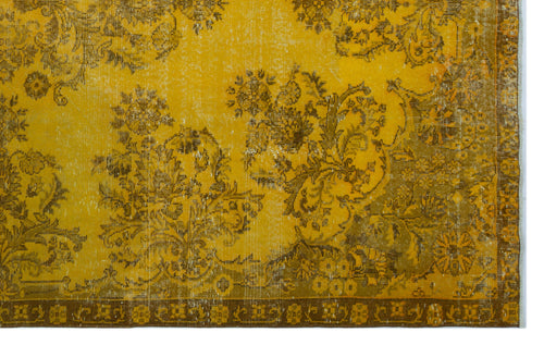 Load image 1 in gallery view. Lukiyn - Vintage Medallion Rug - 6'4 X 10'1