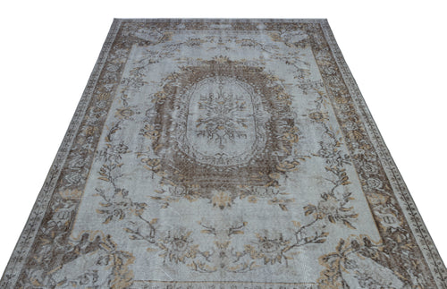 Bild 1 in Galerieansicht laden. Dreda - Vintage Medallion Rug - 5'8 X 9'6