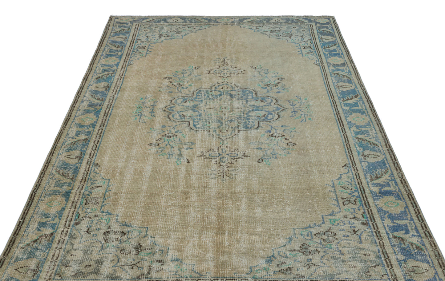 Druseas - Vintage Medallion Rug - 5'8 X 8'7