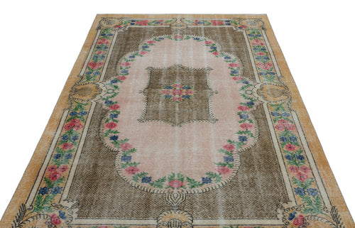 Load image 1 in gallery view. Bligoix - Vintage Medallion Rug - 5'5 X 9'0