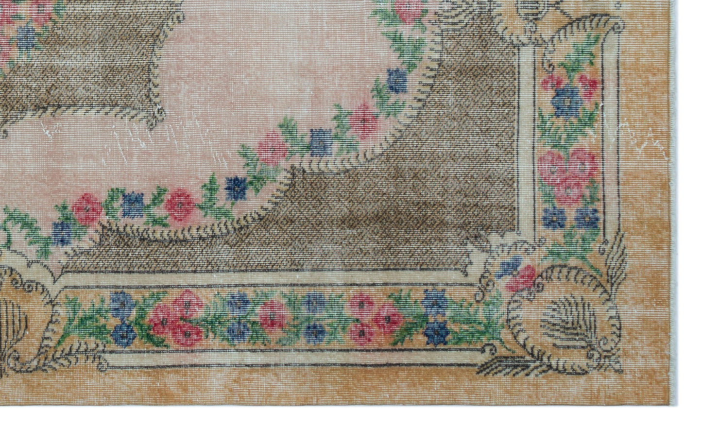 Bligoix - Vintage Medallion Rug - 5'5 X 9'0
