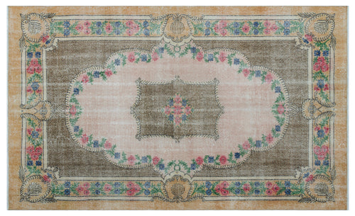 Load image 1 in gallery view. Bligoix - Vintage Medallion Rug - 5'5 X 9'0