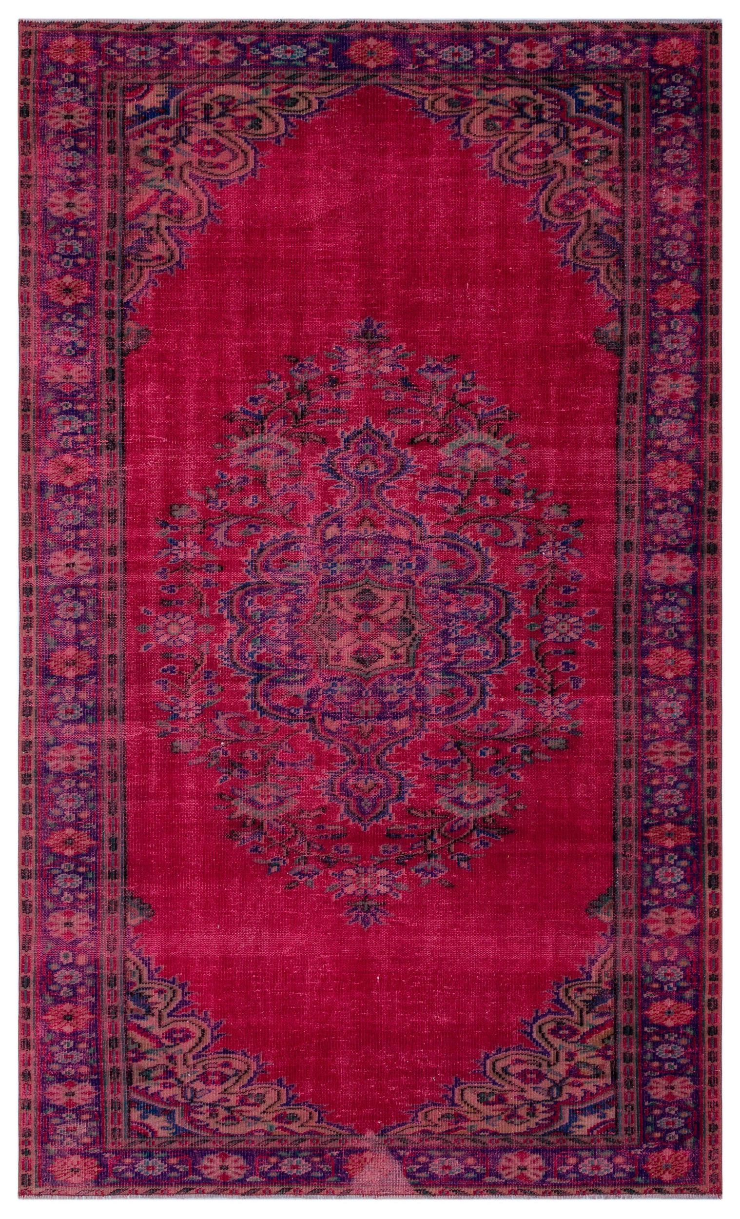 Ruviya - Vintage Medallion Rug - 5'7 X 9'4