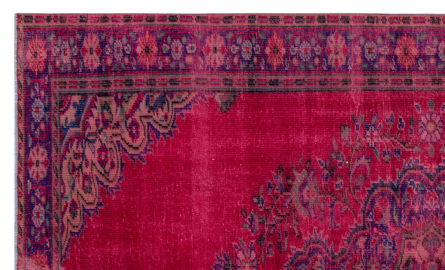 Ruviya - Vintage Medallion Rug - 5'7 X 9'4
