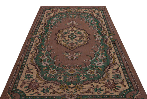Load image 1 in gallery view. Homeya - Vintage Medallion Rug - 5'8 X 9'1
