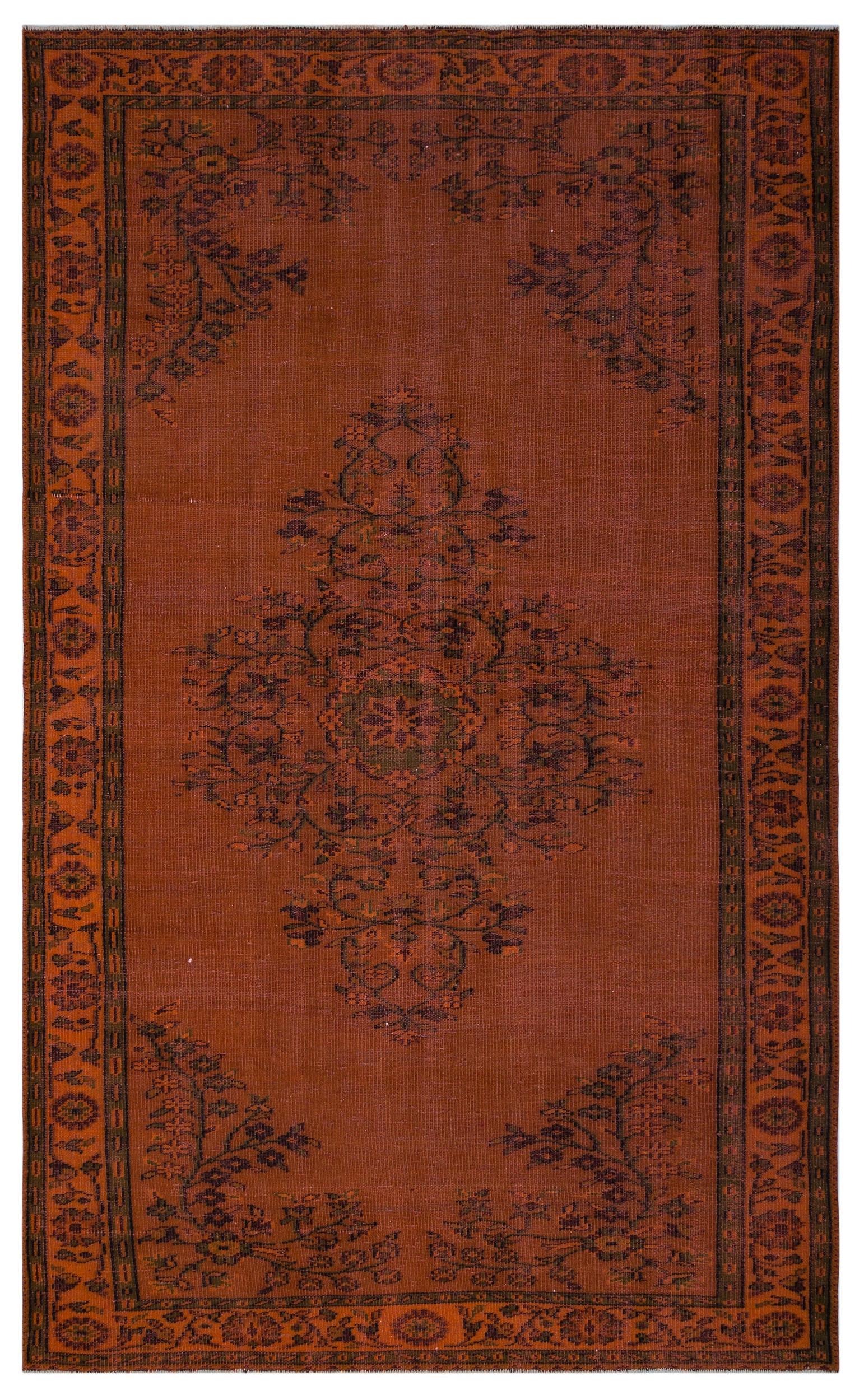 Paudura - Vintage Medallion Rug - 5'10 X 9'8