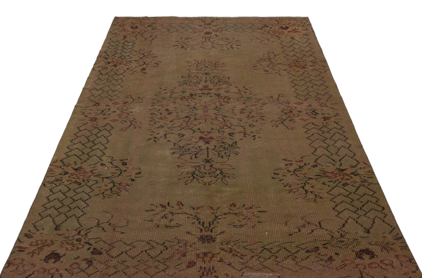 Movois - Vintage Medallion Rug - 5'3 X 8'4