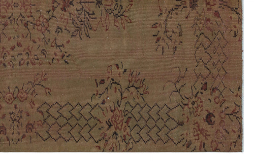 Load image 1 in gallery view. Movois - Vintage Medallion Rug - 5'3 X 8'4