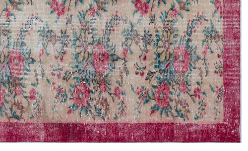 Load image 1 in gallery view. Teazuyn - Vintage Floral Rug - 4'11 X 8'5