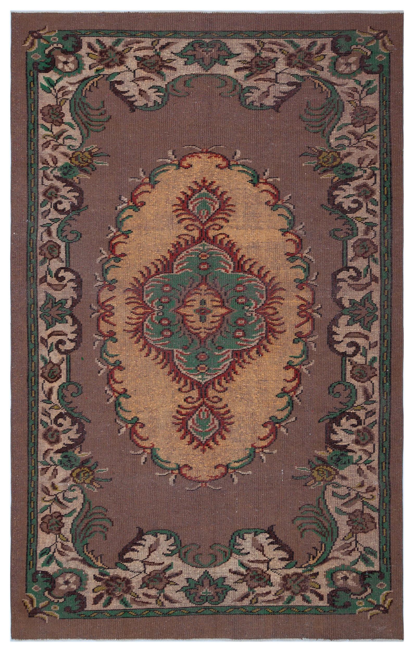 Gimoma - Vintage Medallion Rug - 5'6 X 9'0