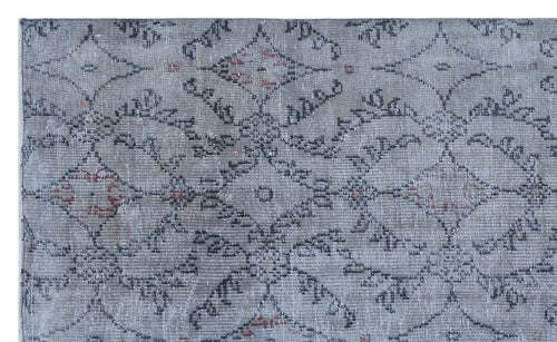 Load image 1 in gallery view. Frama - Vintage Floral Rug - 5'1 X 8'6