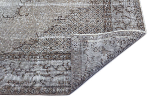 Load image 1 in gallery view. Nifios - Vintage Distressed Rug - 6'0 X 9'3