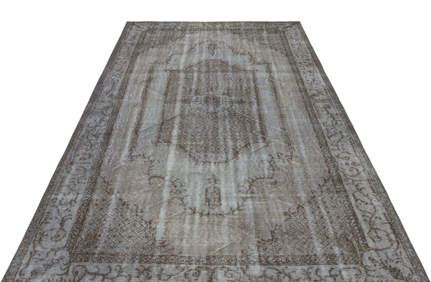 Nifios - Vintage Distressed Rug - 6'0 X 9'3