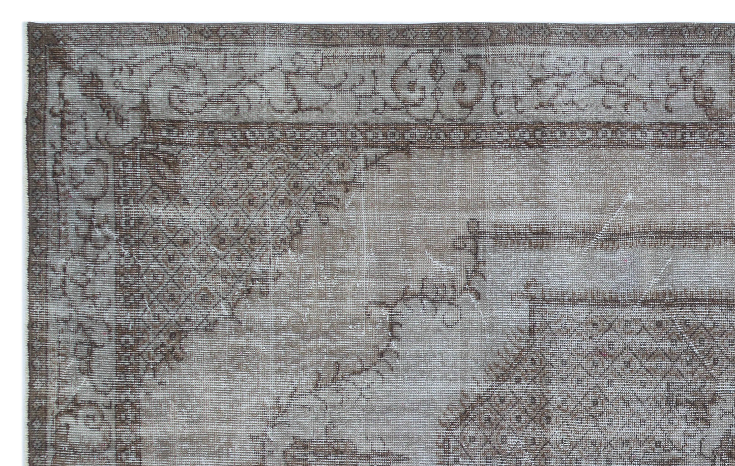 Nifios - Vintage Distressed Rug - 6'0 X 9'3