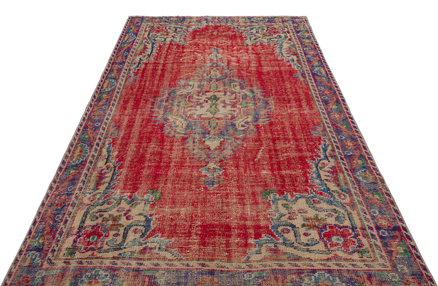 Fesesa - Vintage Medallion Rug - 5'9 X 8'6