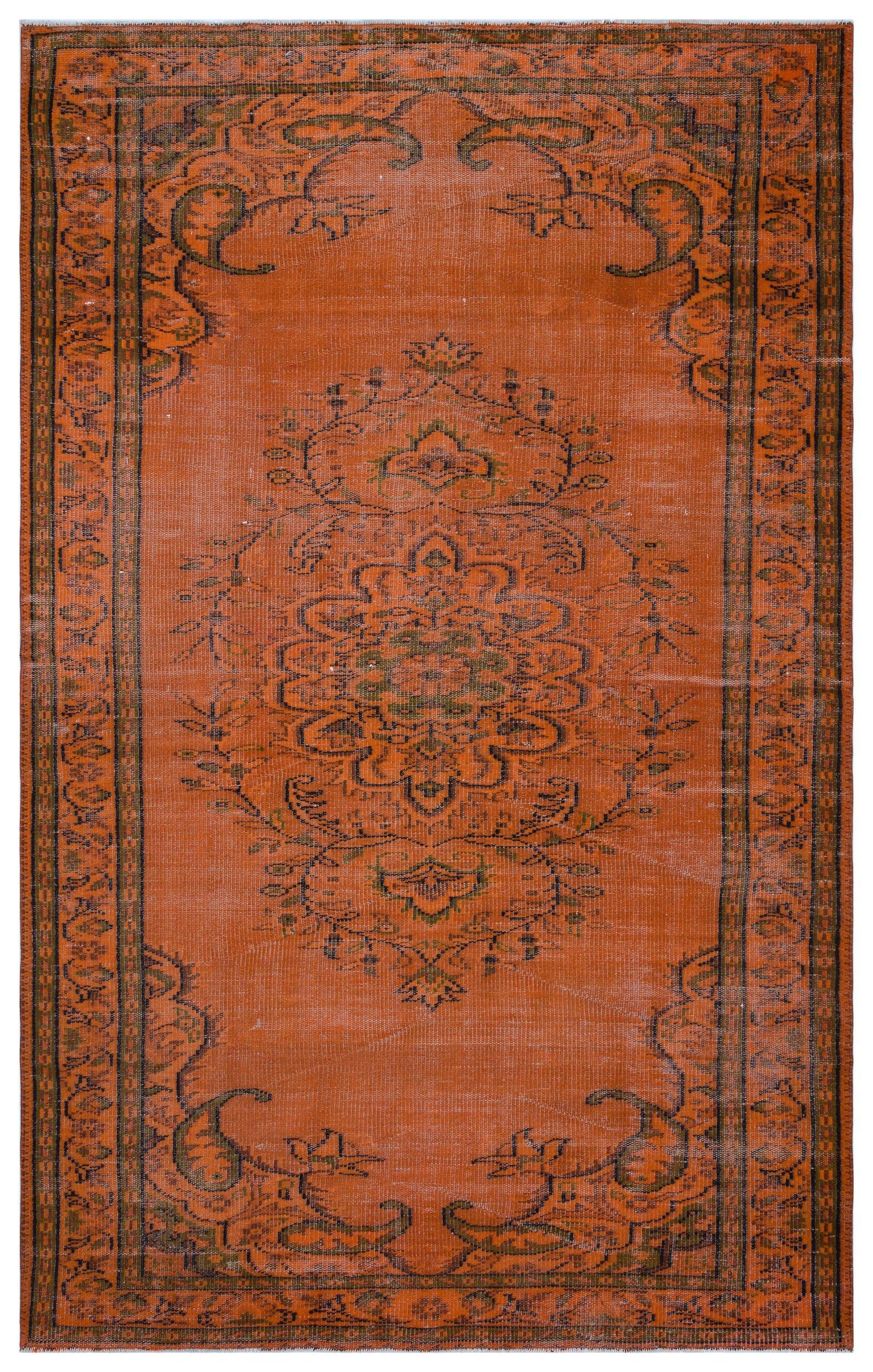 Triya - Vintage Medallion Rug - 5'6 X 8'11