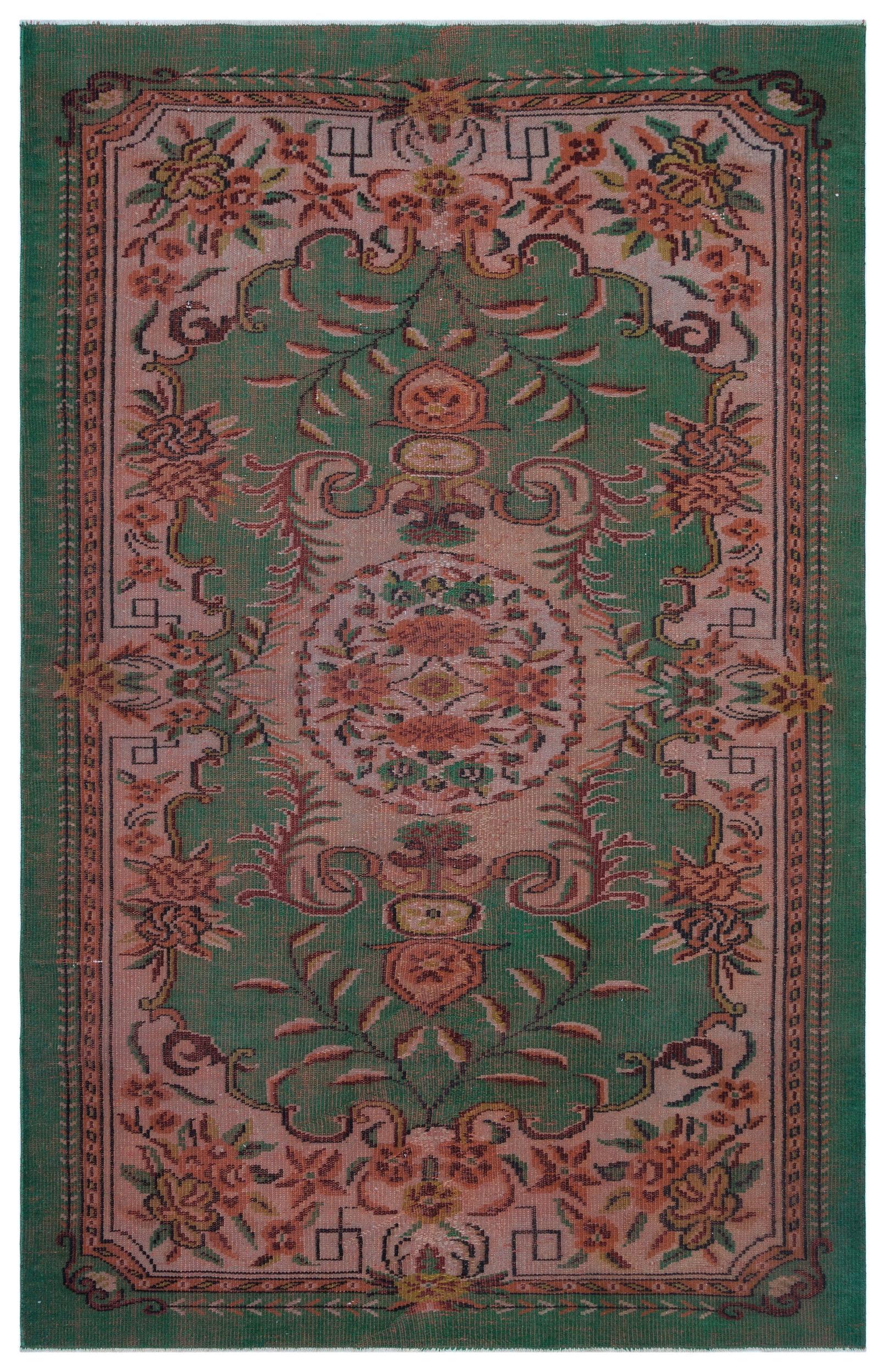 Toadaos - Vintage Medallion Rug - 5'7 X 8'8