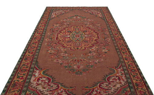 Load image 1 in gallery view. Deupula - Vintage Medallion Rug - 6'0 X 9'3