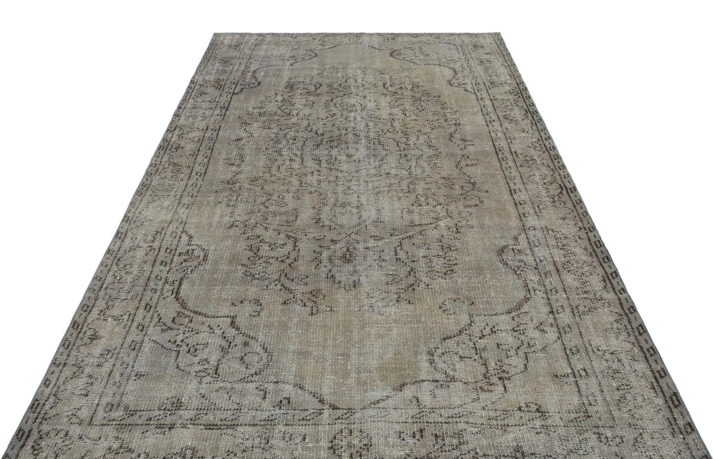 Tuteda - Vintage Distressed Rug - 5'7 X 8'9