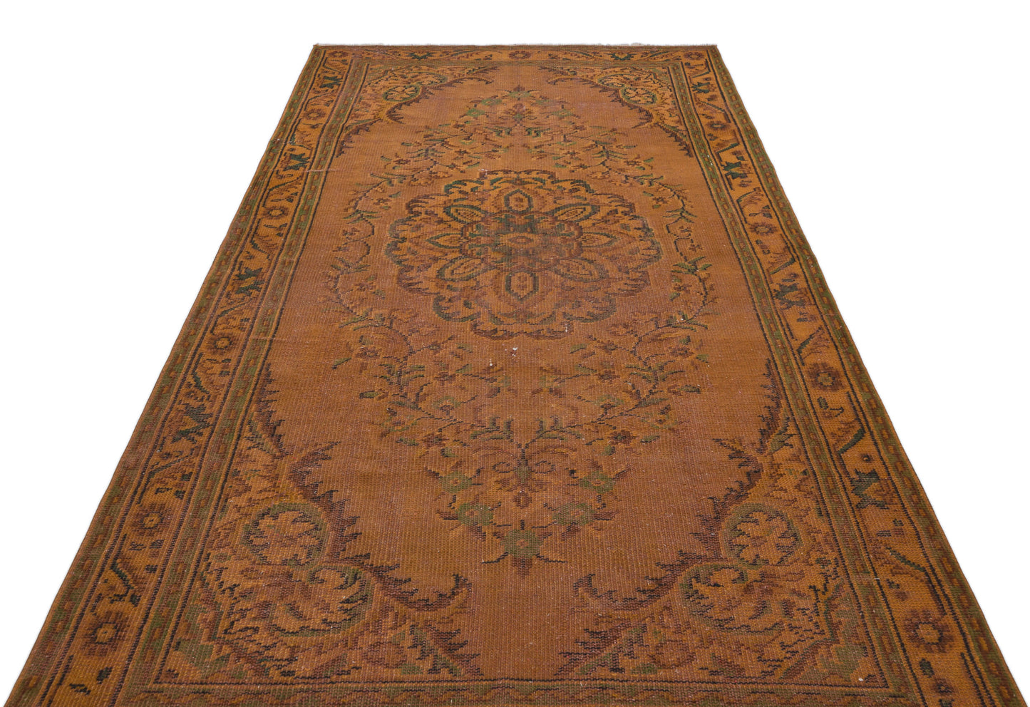 Miguen - Vintage Medallion Rug - 5'3 X 9'4