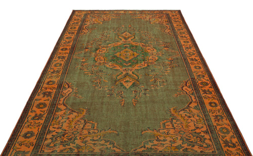 Load image 1 in gallery view. Tohea - Vintage Medallion Rug - 5'9 X 9'4