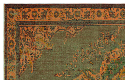 Load image 1 in gallery view. Tohea - Vintage Medallion Rug - 5'9 X 9'4