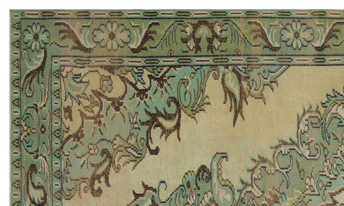 Load image 1 in gallery view. Cruraon - Vintage Medallion Rug - 5'9 X 9'6