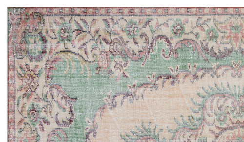Load image 1 in gallery view. Thous - Vintage Medallion Rug - 4'11 X 8'9