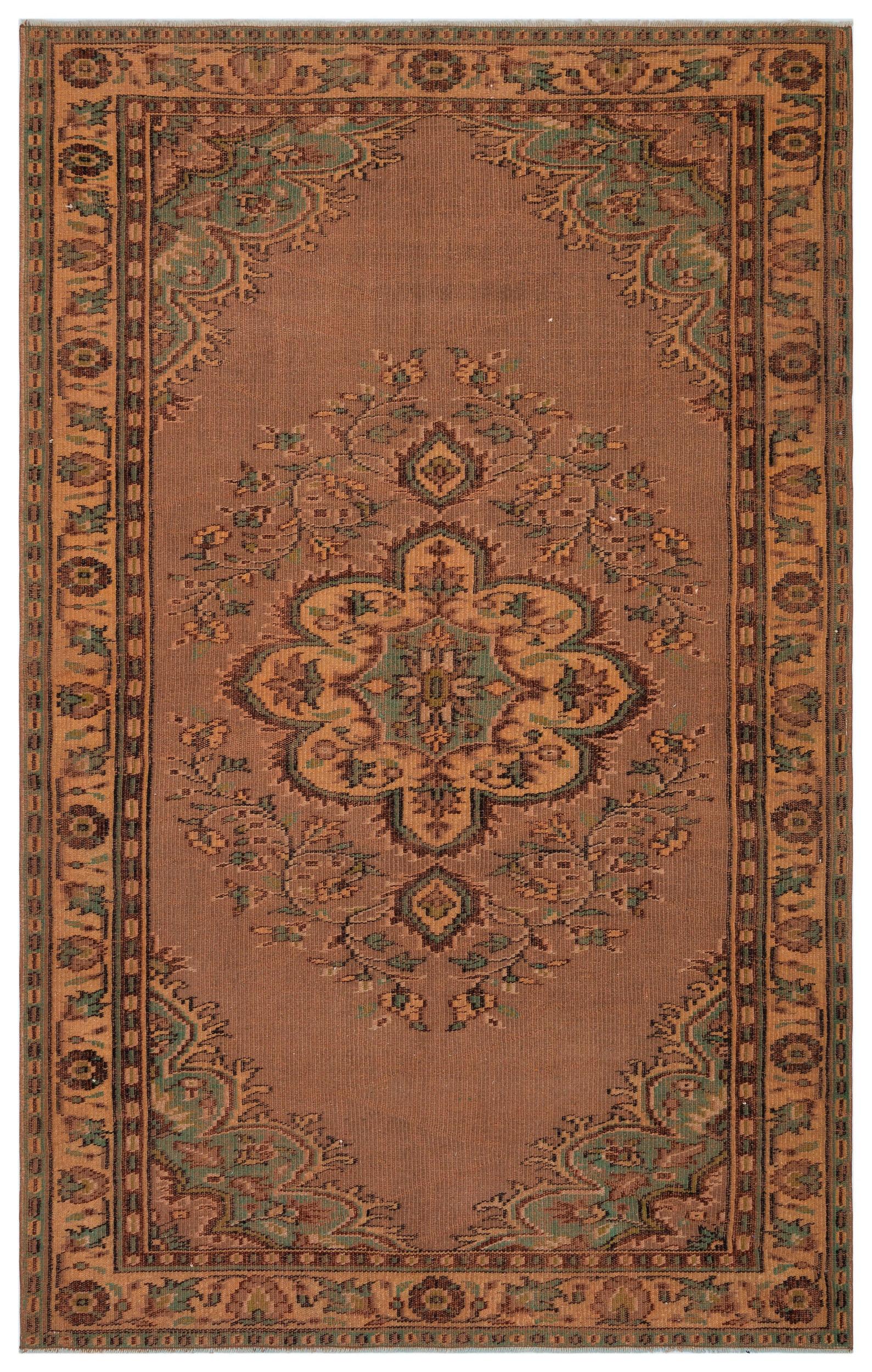 Goane - Vintage Medallion Rug - 5'8 X 9'0