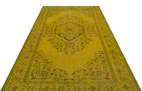 Load image 1 in gallery view. Beapua - Vintage Medallion Rug - 5'9 X 9'5