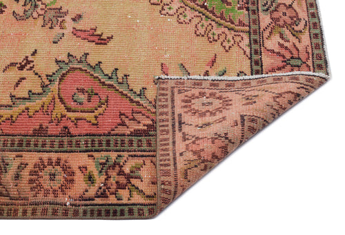 Load image 1 in gallery view. Dogeos - Vintage Medallion Rug - 5'11 X 9'7