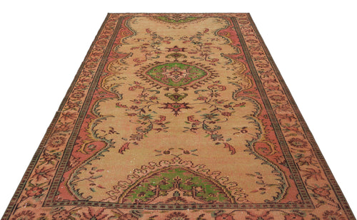 Load image 1 in gallery view. Dogeos - Vintage Medallion Rug - 5'11 X 9'7