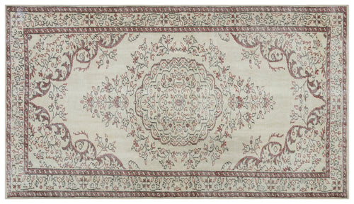 Bild 1 in Galerieansicht laden. Tozeen - Vintage Medallion Rug - 5'4 X 9'4
