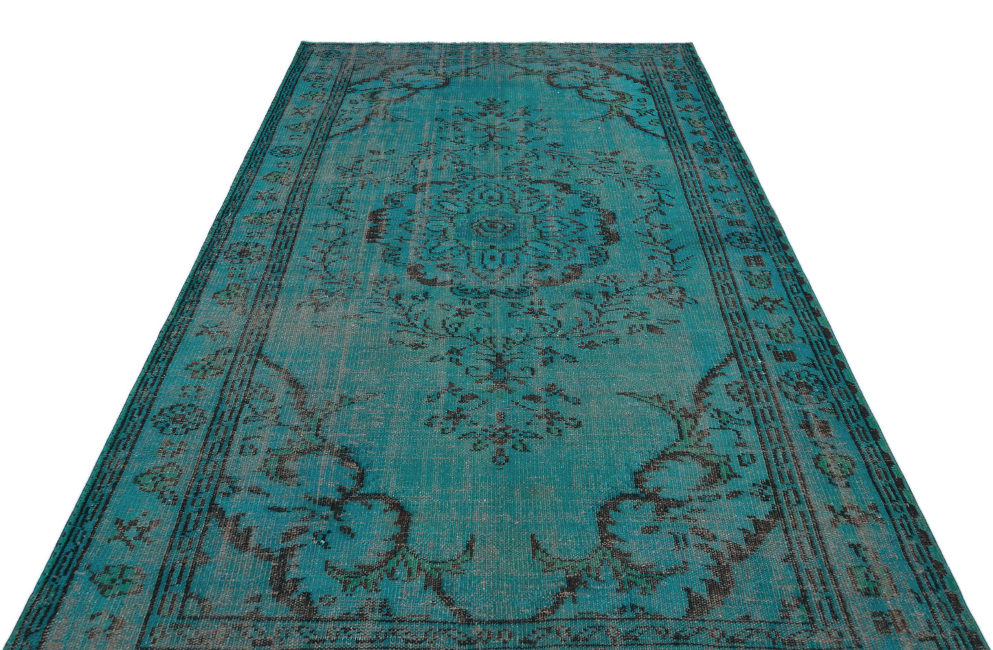 Veusota - Vintage Medallion Rug - 5'5 X 9'0