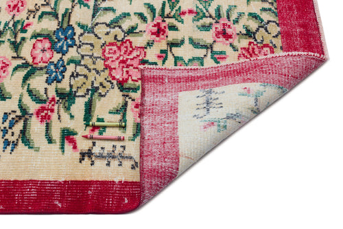 Load image 1 in gallery view. Shiar - Vintage Floral Rug - 5'10 X 8'10