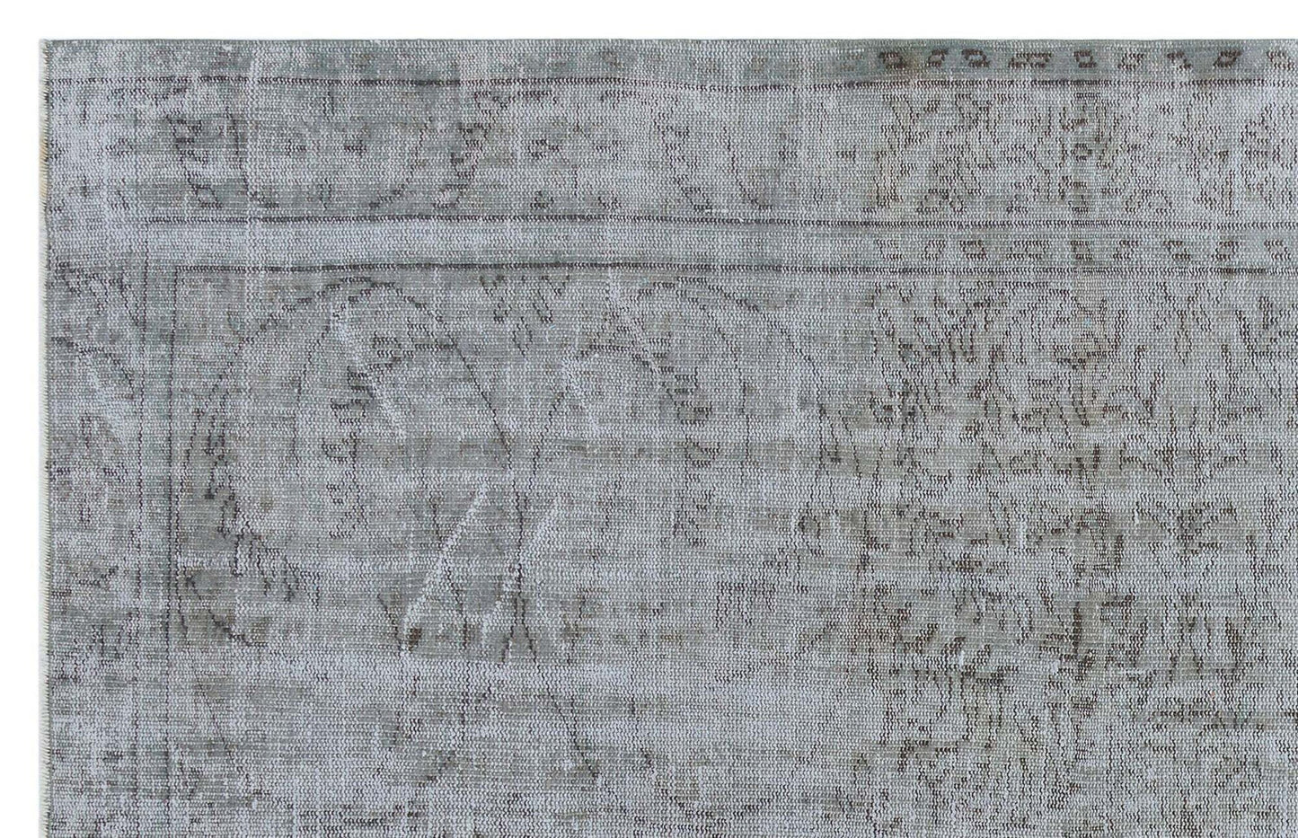 Zozias - Vintage Distressed Rug - 5'6 X 8'6