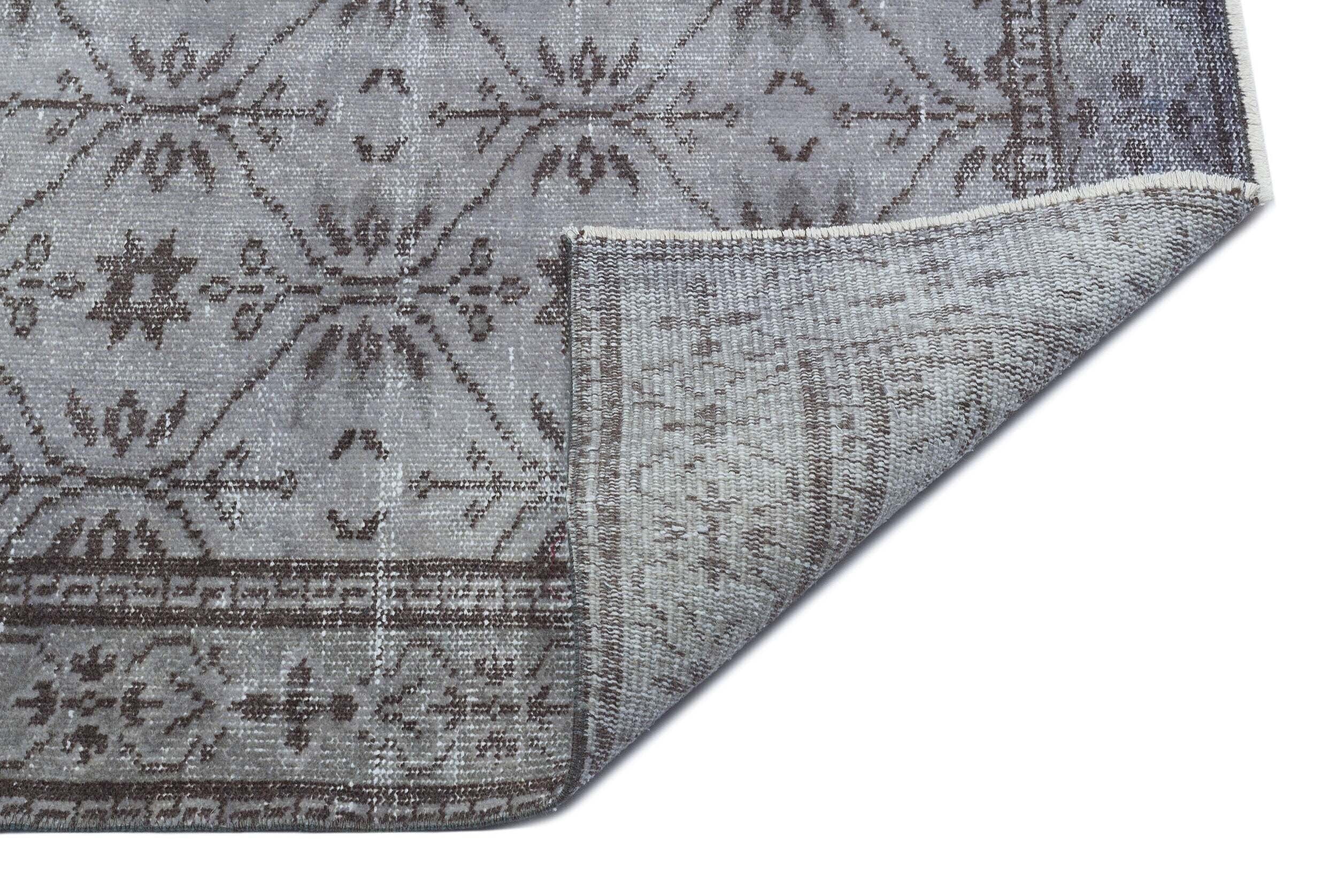 Staita - Vintage Floral Rug - 5'5 X 8'8