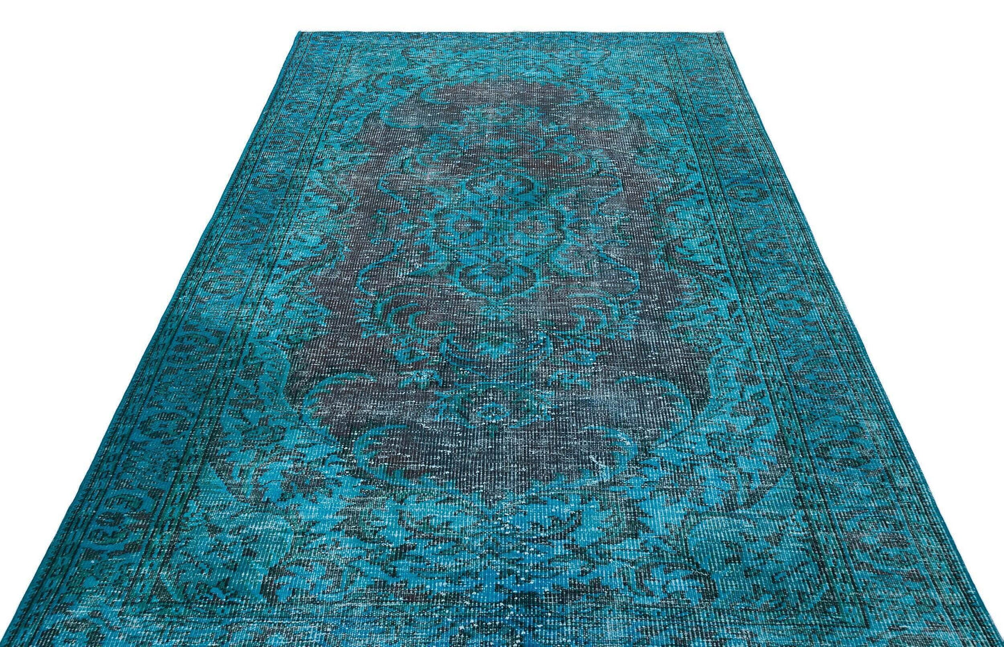 Glumeon - Vintage Distressed Rug - 5'9 X 8'6