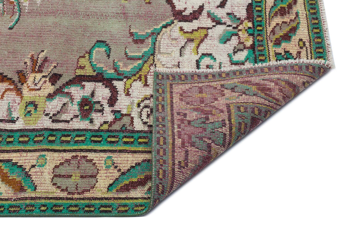 Sinaen - Vintage Medallion Rug - 5'2 X 8'11