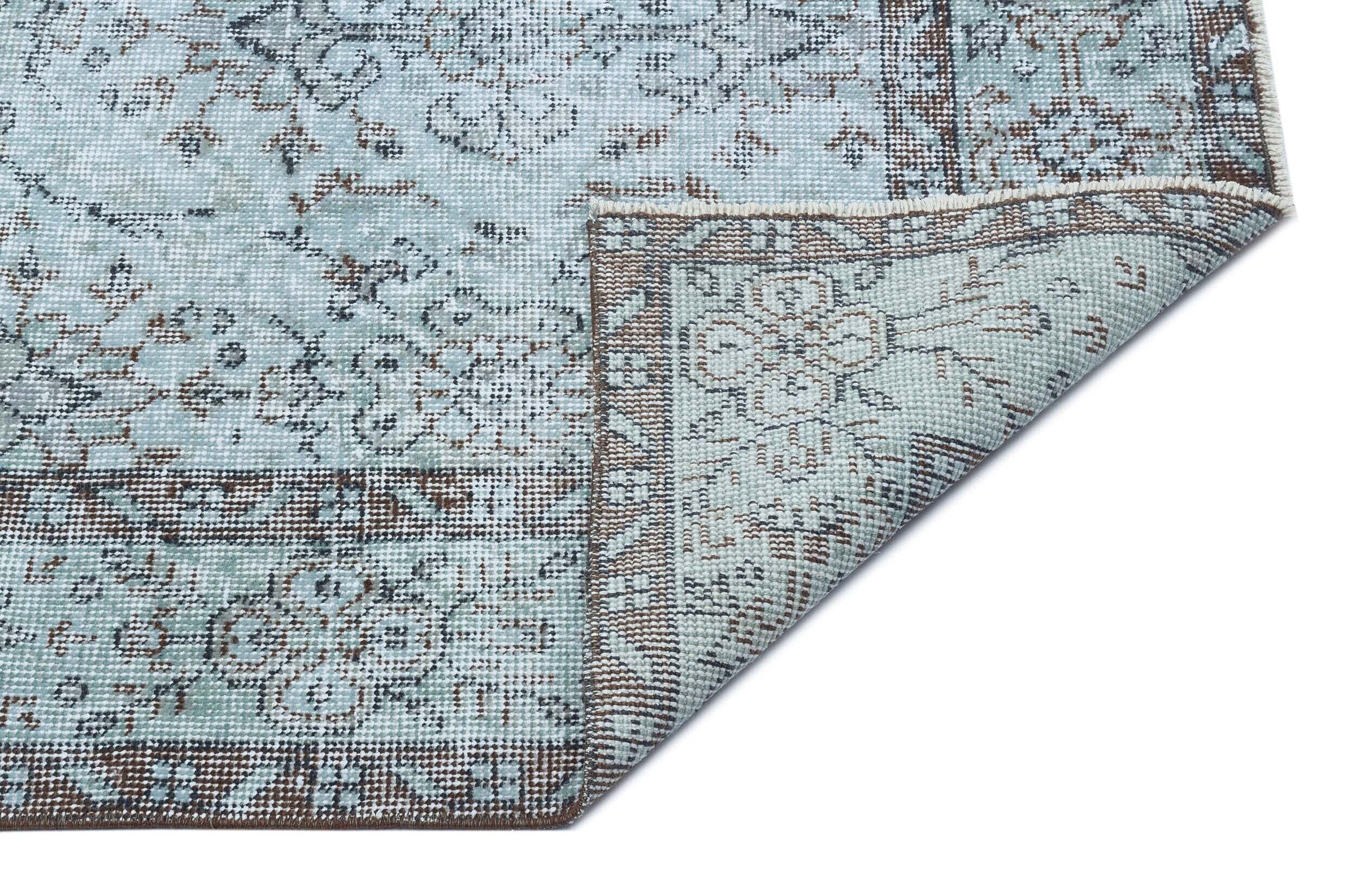 Cebasa - Vintage Distressed Rug - 5'2 X 9'3